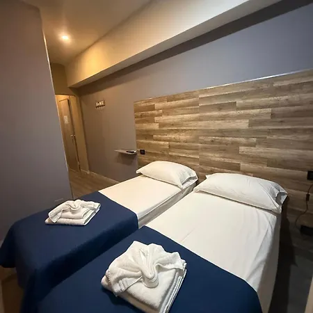 Partenope Lucci ゲストハウス 4*