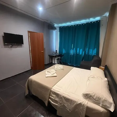 Guest house Partenope Lucci & 4*